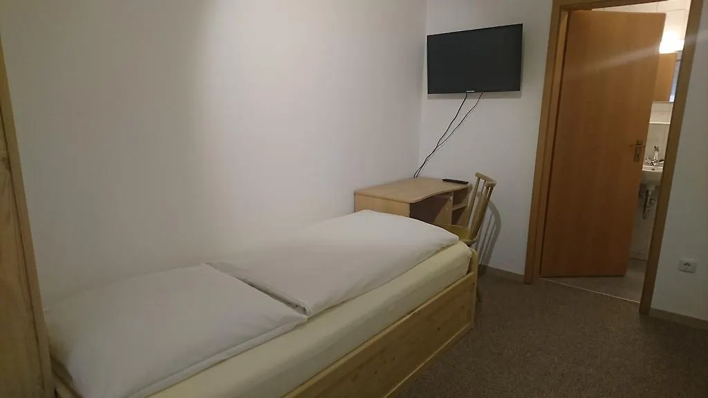 Gaestehaus Langhammer Bubenreuth 3*,
